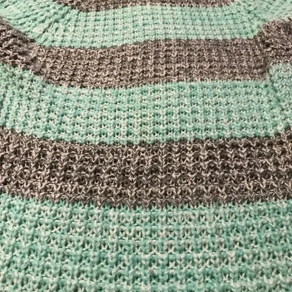 💎 Rue 21 Sweater with turtle neck 💎 - Picture 4 of 5